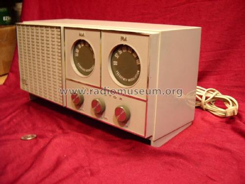 RHC17N ; RCA RCA Victor Co. (ID = 2797701) Radio