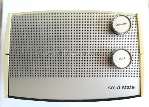 Solid State AM Clock Radio RZD 311Y Sculpture White; RCA RCA Victor Co. (ID = 2956348) Radio