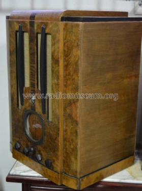 T11-8 ; RCA RCA Victor Co. (ID = 1623510) Radio