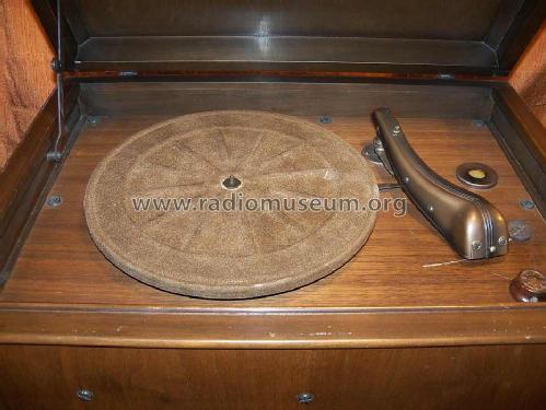 U101 ; RCA RCA Victor Co. (ID = 1293869) Radio