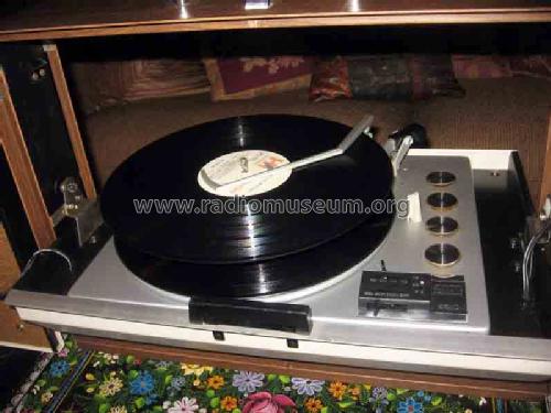 VHP33N 'The Daredevil' Ch= RS-226; RCA RCA Victor Co. (ID = 1453532) R-Player