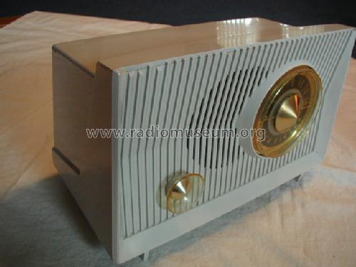 X-1 RC-1188 Chassis; RCA RCA Victor Co. (ID = 104425) Radio