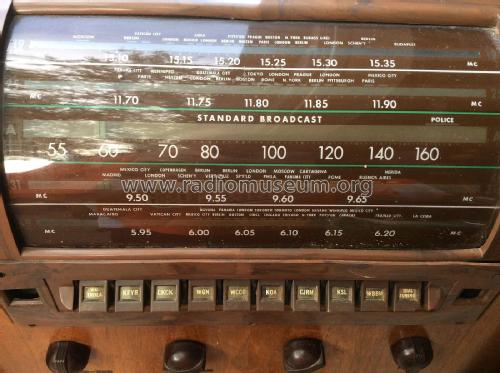 911K ; RCA Victor (ID = 2574491) Radio