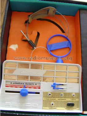 Radiocraft Transistor Radio Kit; Remco Toys Inc.; (ID = 1233330) Kit