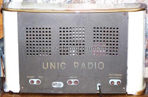 Île de France ; Unic-Radio - voir (ID = 1056935) Radio