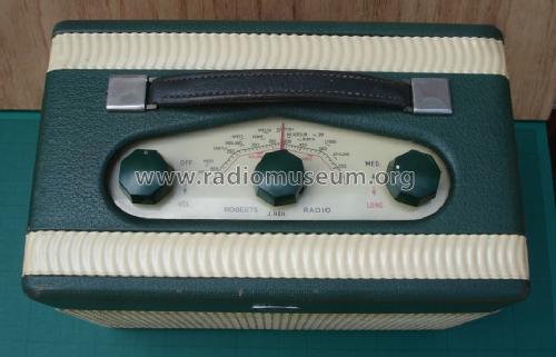 Junior ; Roberts Radio Co.Ltd (ID = 1040040) Radio