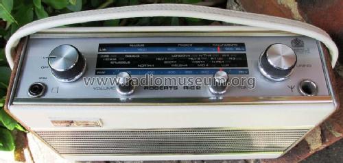 RIC2; Roberts Radio Co.Ltd (ID = 2020333) Radio