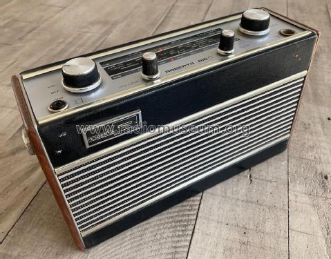 RIC2; Roberts Radio Co.Ltd (ID = 2822972) Radio