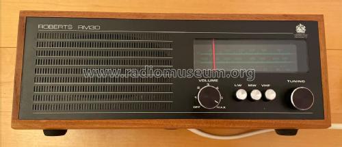 RM30; Roberts Radio Co.Ltd (ID = 2825207) Radio