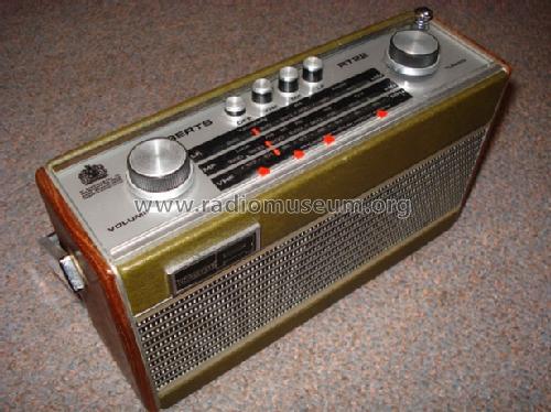 RT22; Roberts Radio Co.Ltd (ID = 1662509) Radio