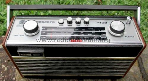 RT22; Roberts Radio Co.Ltd (ID = 1993996) Radio