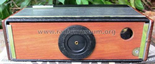 RT22; Roberts Radio Co.Ltd (ID = 1994001) Radio