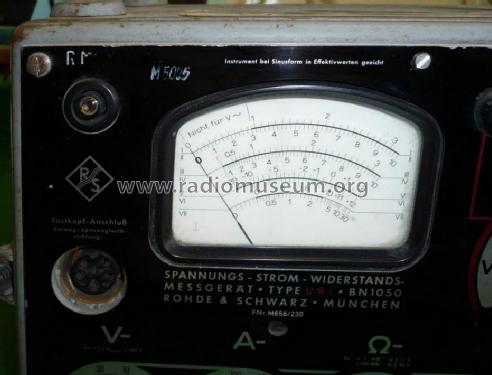 Röhrenvoltmeter URI ; Rohde & Schwarz, PTE (ID = 1129913) Equipment