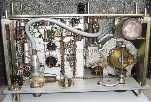 UHF-Mess-Sender SDR ; Rohde & Schwarz, PTE (ID = 1133057) Equipment