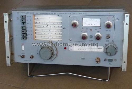 AM-FM Messender Signal Generator SMDF BN41311/2; Rohde & Schwarz, PTE (ID = 2269923) Equipment
