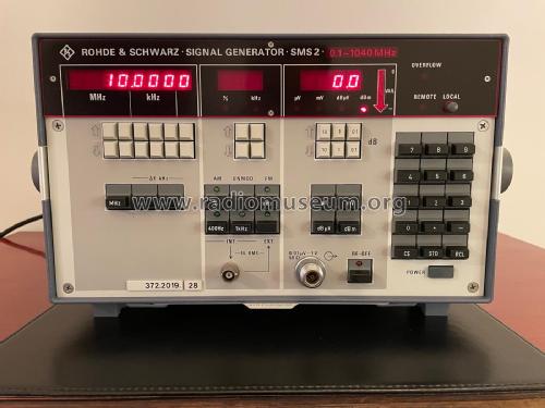 Signal Generator SMS2 372.2019.28; Rohde & Schwarz, PTE (ID = 2732151) Equipment