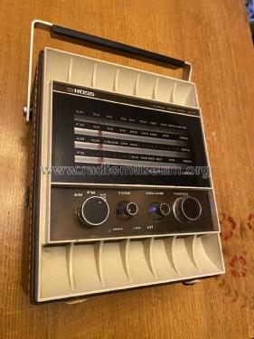 5 Band Solid State AC-DC 2974; Ross Electronics (ID = 2842732) Radio