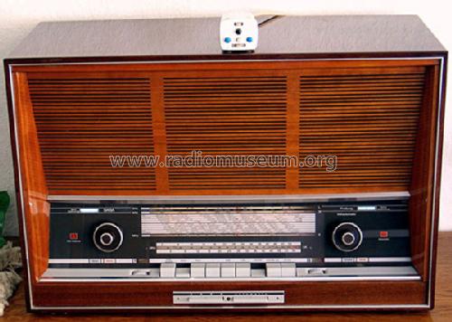 Freiburg Vollautomatic 15M Stereo; SABA; Villingen (ID = 202357) Radio