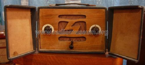 75; SADIR S.A.D.I.R. (ID = 1811031) Radio