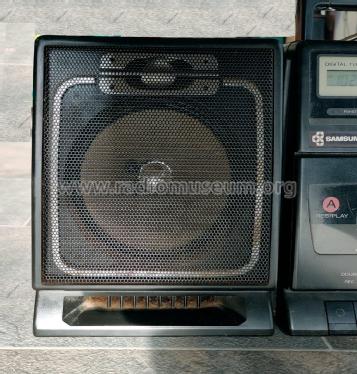 Stereo Radio Double Cassette Recorder PD-770L; Samsung Co.; Daegu (ID = 2827874) Radio