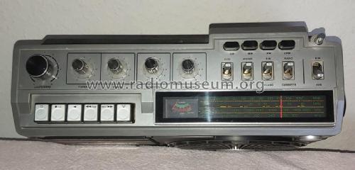 Super Sound Cassette Radio Recorder TCR-800V; Sankei Mfg. Co., Ltd (ID = 2536660) Radio