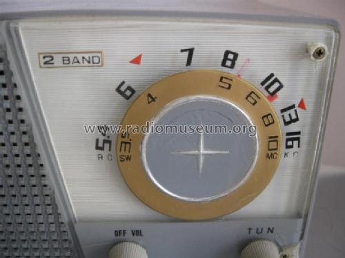 2 Band 5 Tube Radio ; Sanshin Electric Co. (ID = 783230) Radio