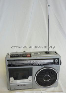 3 Band Radio Cassette Recorder M2801L; Sanyo Electric Co. (ID = 1332025) Radio