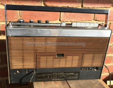 4 Band Radio-Cassette Recorder RP-8500; Sanyo Electric Co. (ID = 2762302) Radio