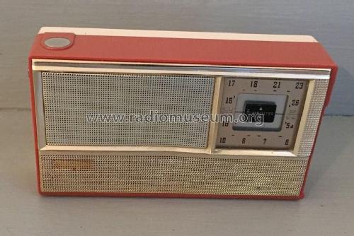 6L-P11; Sanyo Electric Co. (ID = 2034086) Radio