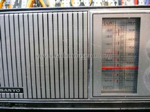 7SA-704; Sanyo Electric Co. (ID = 1215759) Radio