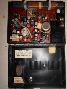 8 Transistor RF 8C-088; Sanyo Electric Co. (ID = 2352771) Radio