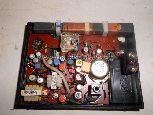 8 Transistor RF 8C-088; Sanyo Electric Co. (ID = 2352772) Radio