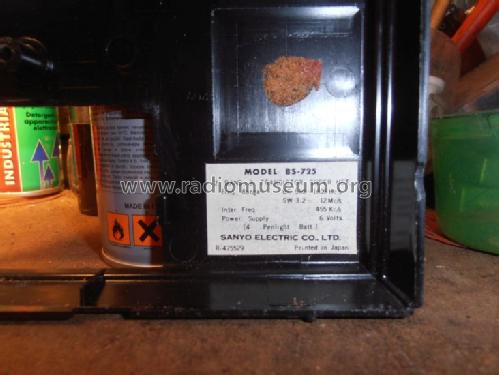 2 Band 8 Transistor 8S-725; Sanyo Electric Co. (ID = 1649354) Radio