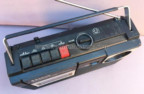 AM/FM 2 Band Radio Cassette Recorder M2402-3F; Sanyo Electric Co. (ID = 2977393) Radio