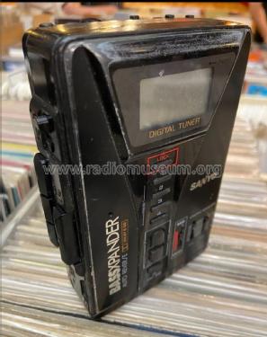 BassXpander MGR800D; Sanyo Electric Co. (ID = 2948028) Radio