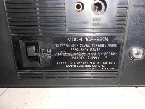 Solid State FM/AM Portable Radio 10F-821N; Sanyo Electric Co. (ID = 2361902) Radio