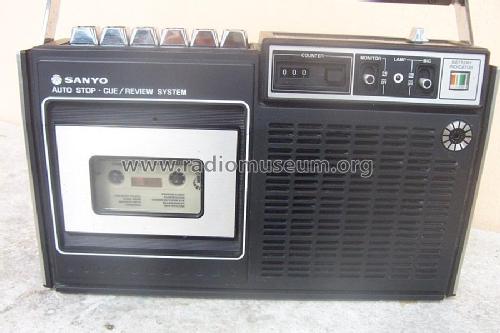 Cassette Recorder M2215; Sanyo Electric Co. (ID = 1828774) R-Player