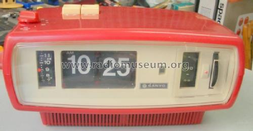 Clock radio 6CA-T45; Sanyo Electric Co. (ID = 1718919) Radio