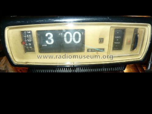 Clock radio 6CA-T45; Sanyo Electric Co. (ID = 1763925) Radio