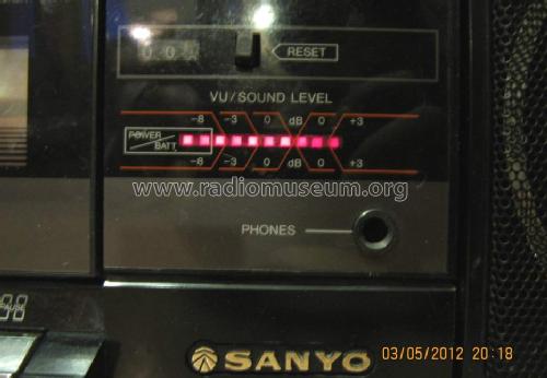 Compo System C-12; Sanyo Electric Co. (ID = 1241181) Radio