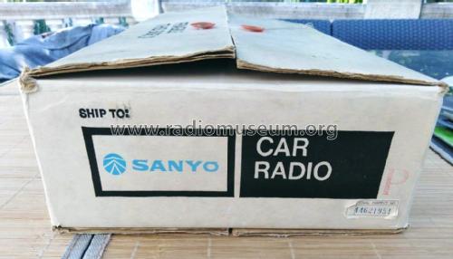 F-8010; Sanyo Electric Co. (ID = 2441710) Car Radio