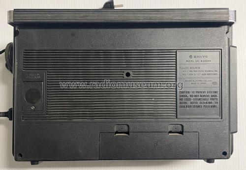 FM/MW/SW1/SW2 4-Band Radio Cassette Recorder M-2464K; Sanyo Electric Co. (ID = 2886777) Radio