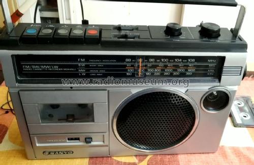 Radio Cassette Recorder M2441LU; Sanyo Electric Co. (ID = 2623684) Radio