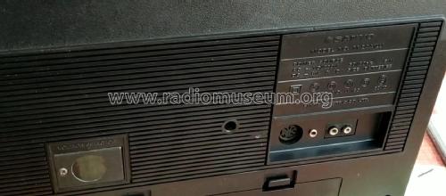 Radio Cassette Recorder M2441LU; Sanyo Electric Co. (ID = 2623687) Radio