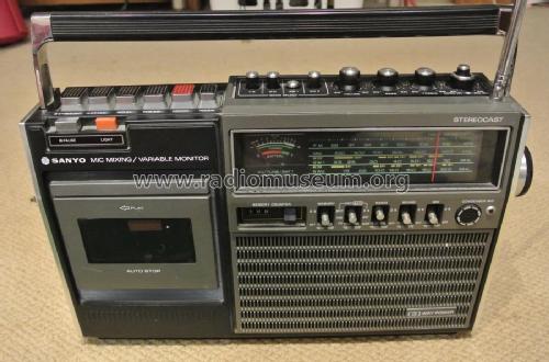 Stereocast Portable Radio Cassette Recorder M-2480K; Sanyo Electric Co. (ID = 2403642) Radio