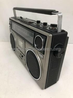 M9930; Sanyo Electric Co. (ID = 2388258) Radio