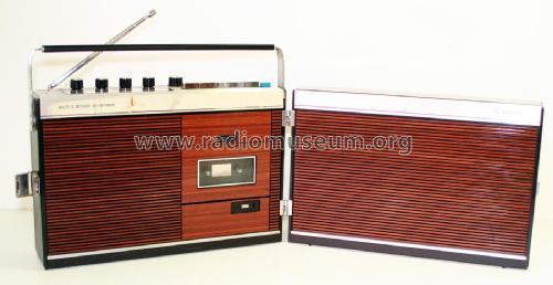 M-4400F; Sanyo Electric Co. (ID = 2671884) Radio