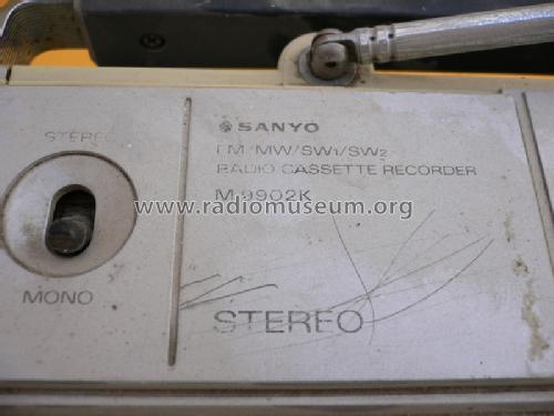 M-9902K; Sanyo Electric Co. (ID = 1018866) Radio