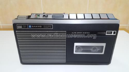 Portable Cassette Recorder MR-4010 & MR-4010G; Sanyo Electric Co. (ID = 2999234) Ton-Bild