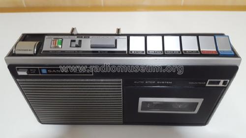 Portable Cassette Recorder MR-4010 & MR-4010G; Sanyo Electric Co. (ID = 2999235) Ton-Bild